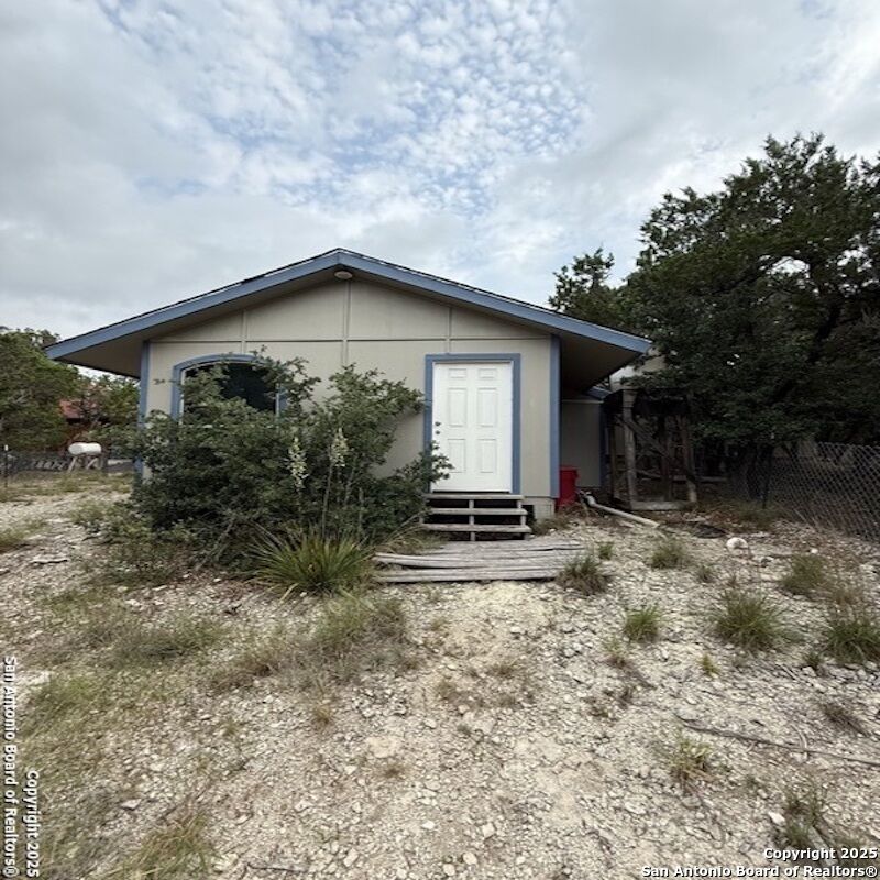 Property Photo: 28 28th TX 78063