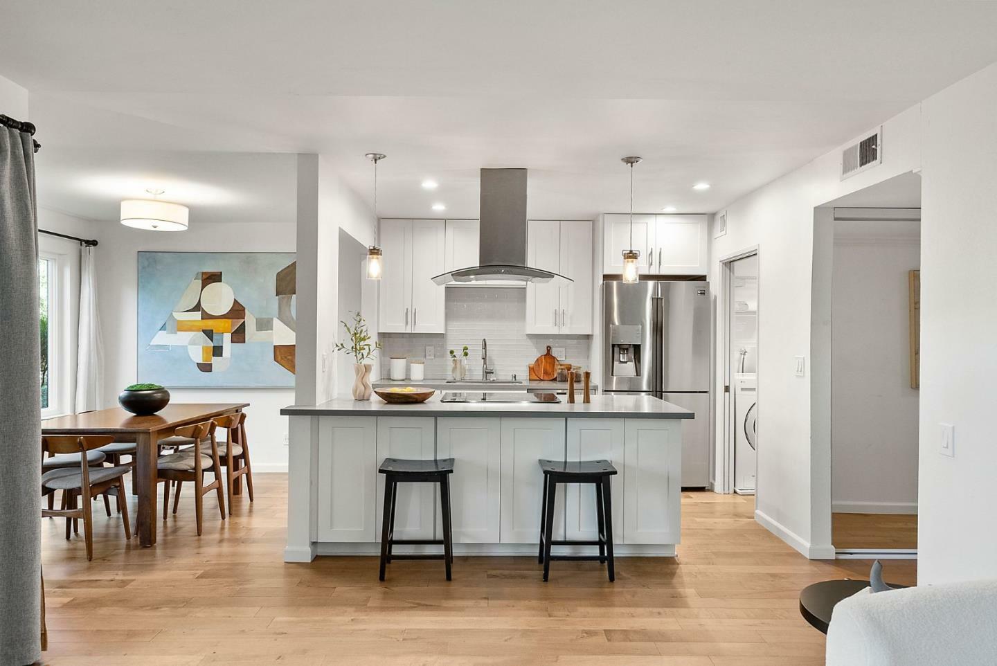 Property Photo: 3334 Brittan Avenue 4 CA 94070
