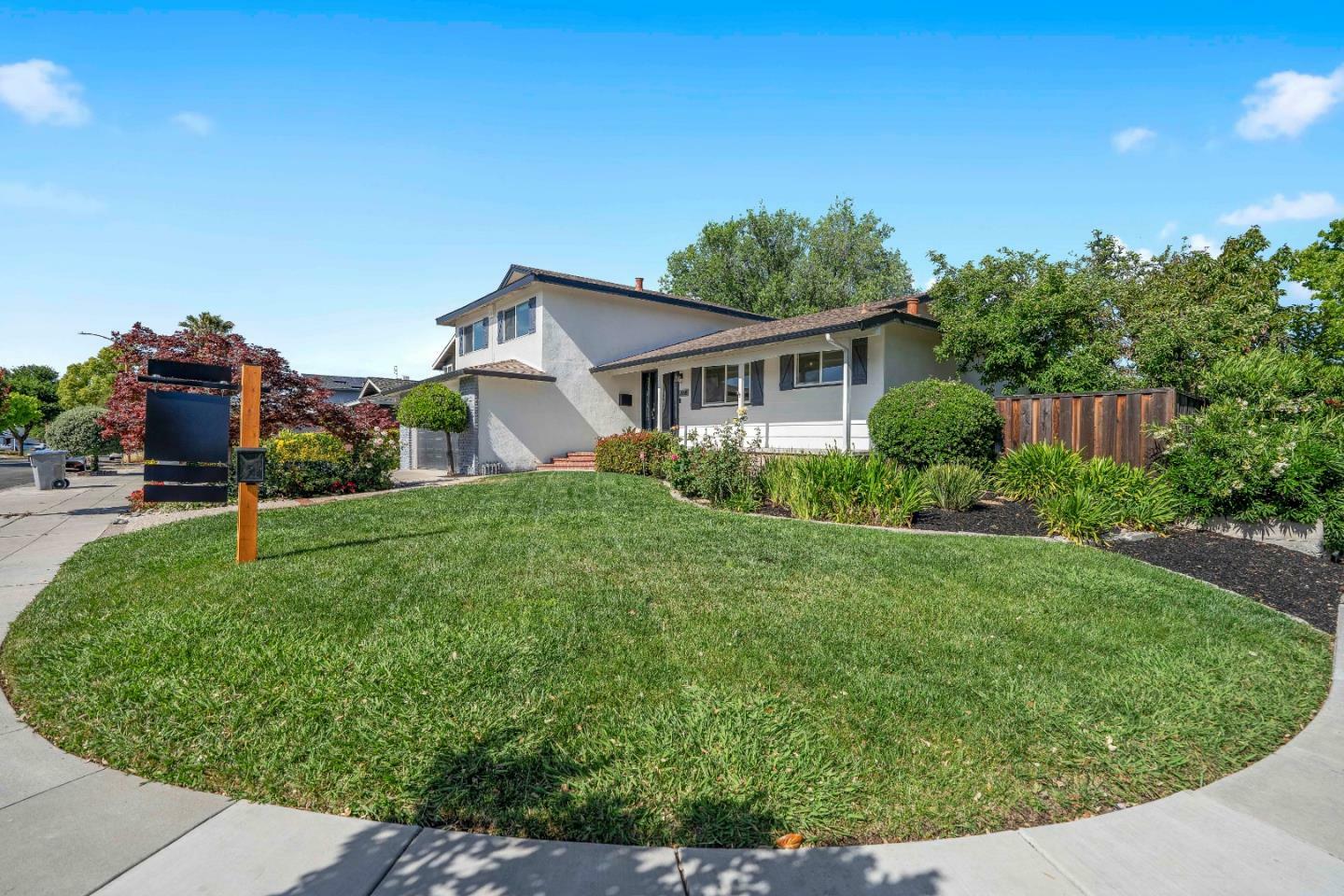 Property Photo: 5868 Montevino Drive CA 95123