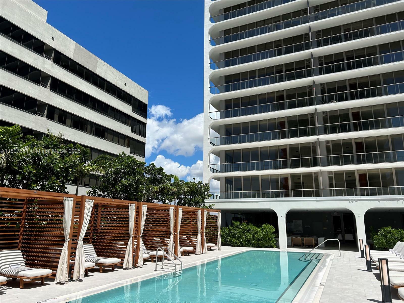 Property Photo: 2678 Tigertail Ave 402 FL 33133