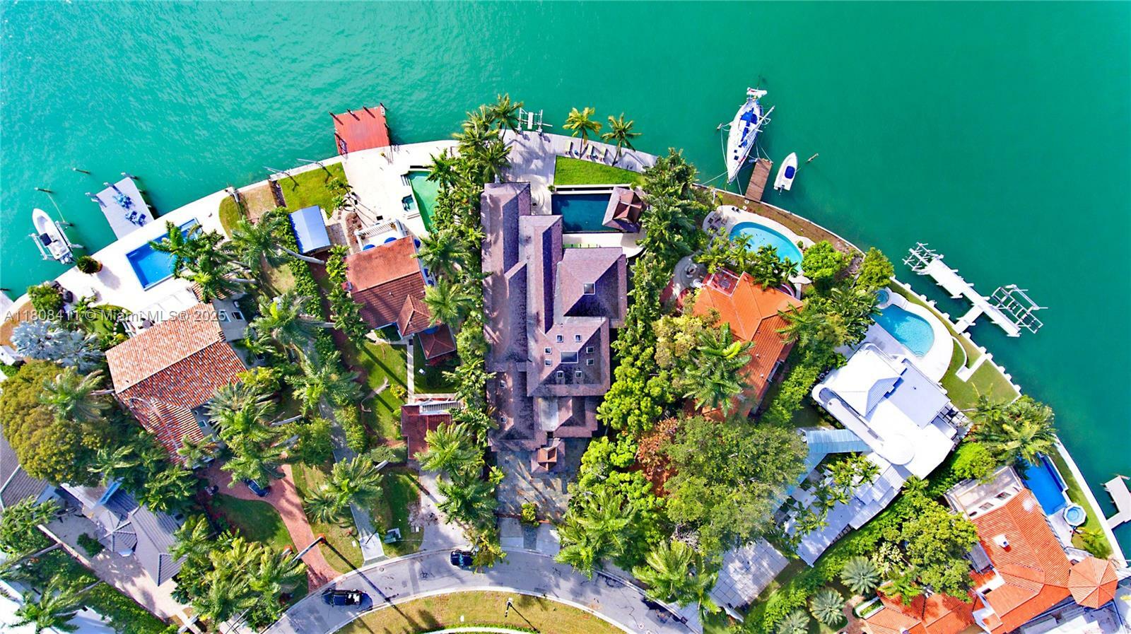 Property Photo: 14 W San Marino Dr FL 33139