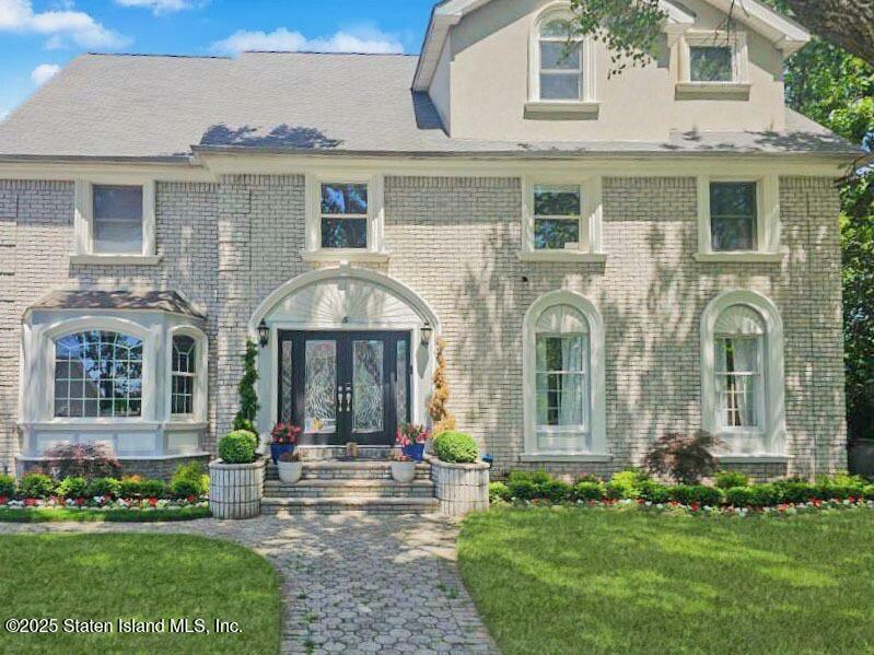 Property Photo: 5 Haywood Street NY 10307