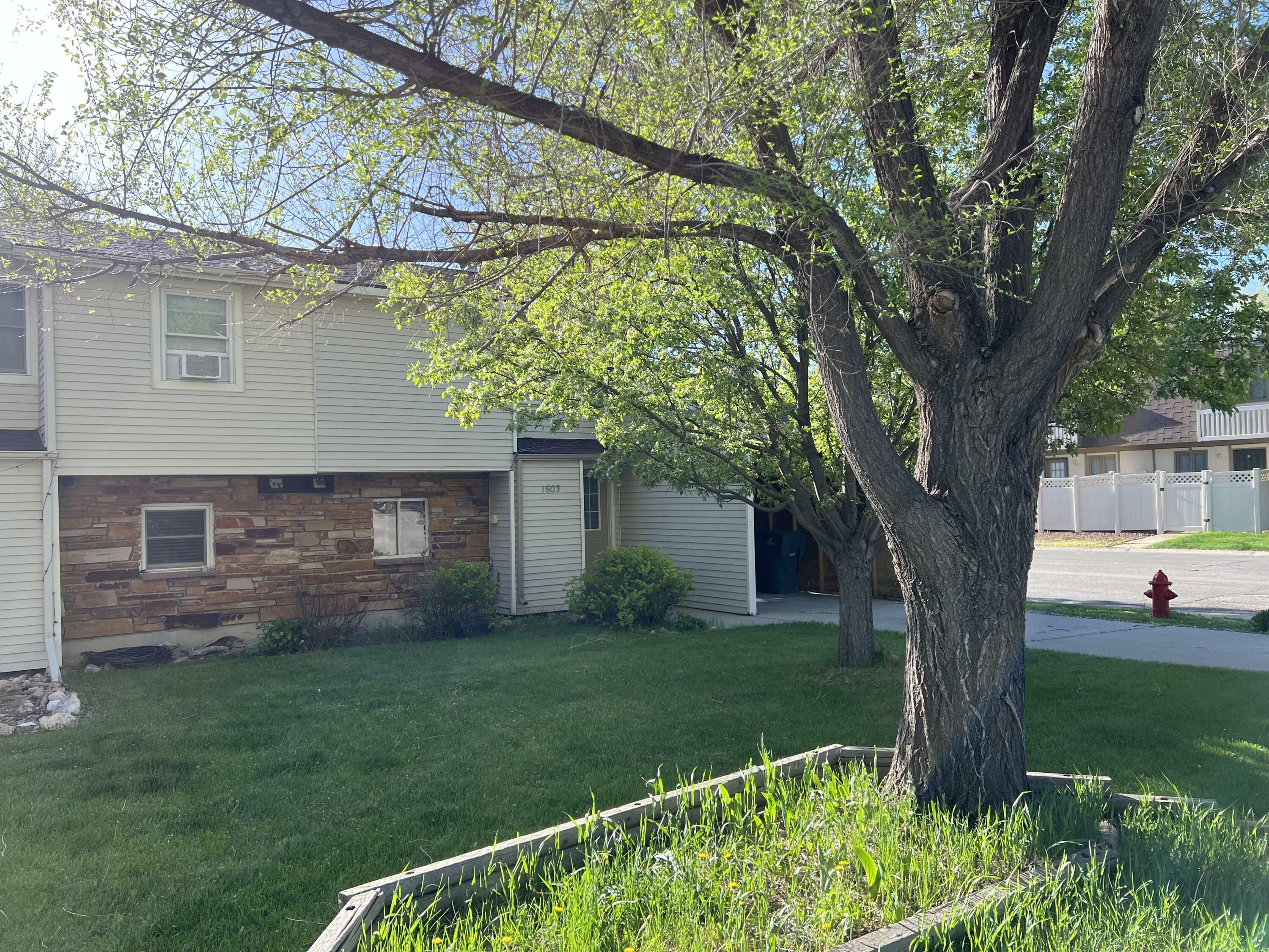 Property Photo: 1603 Taylor Avenue WY 82801
