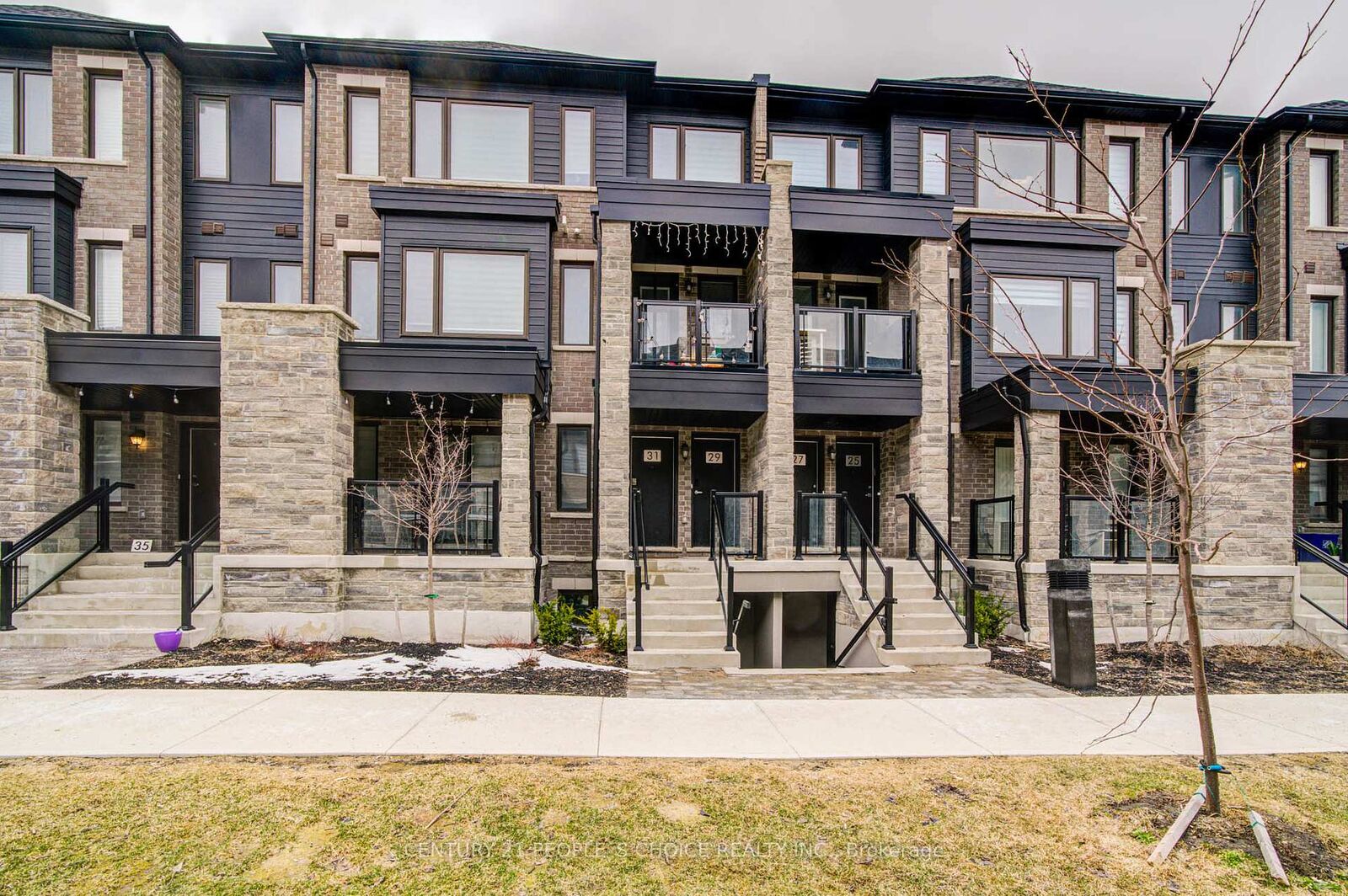 Photo de la propriété:  29 Magnolia Lane 29  ON L9J 0N9 