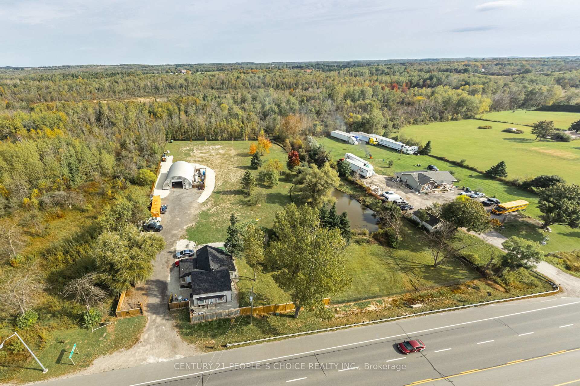 Photo de la propriété: 19721 Hurontario Street ON L7K 1X4