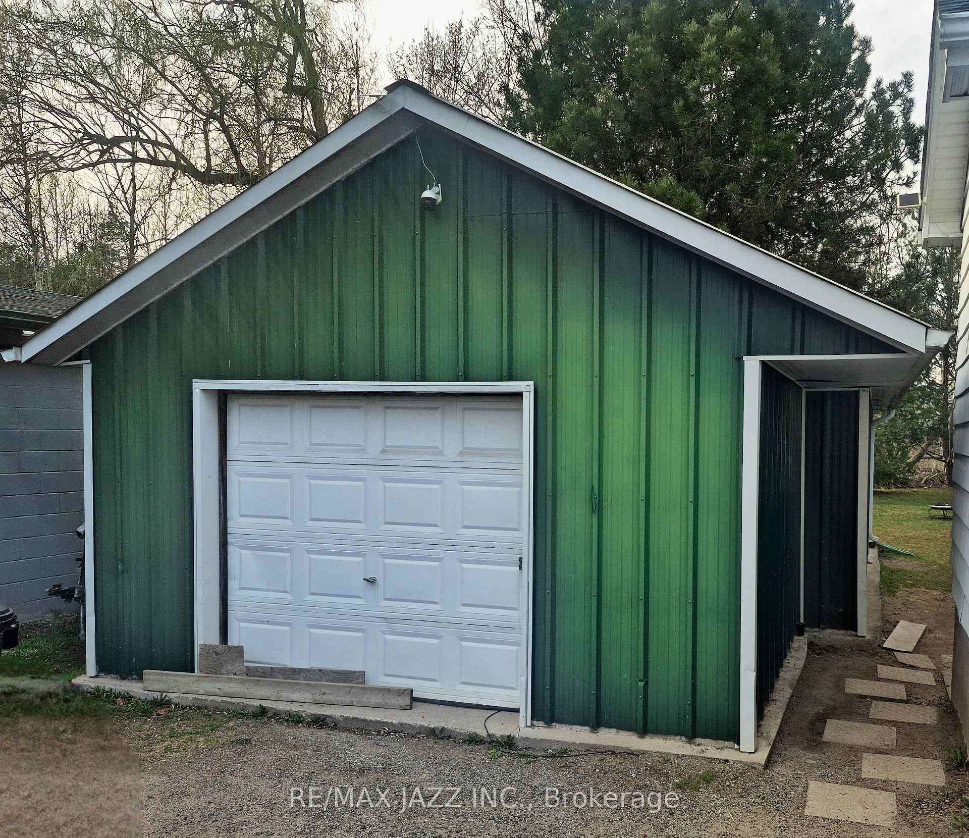 Property Photo: 35 Maple Street ON L9P 1C8