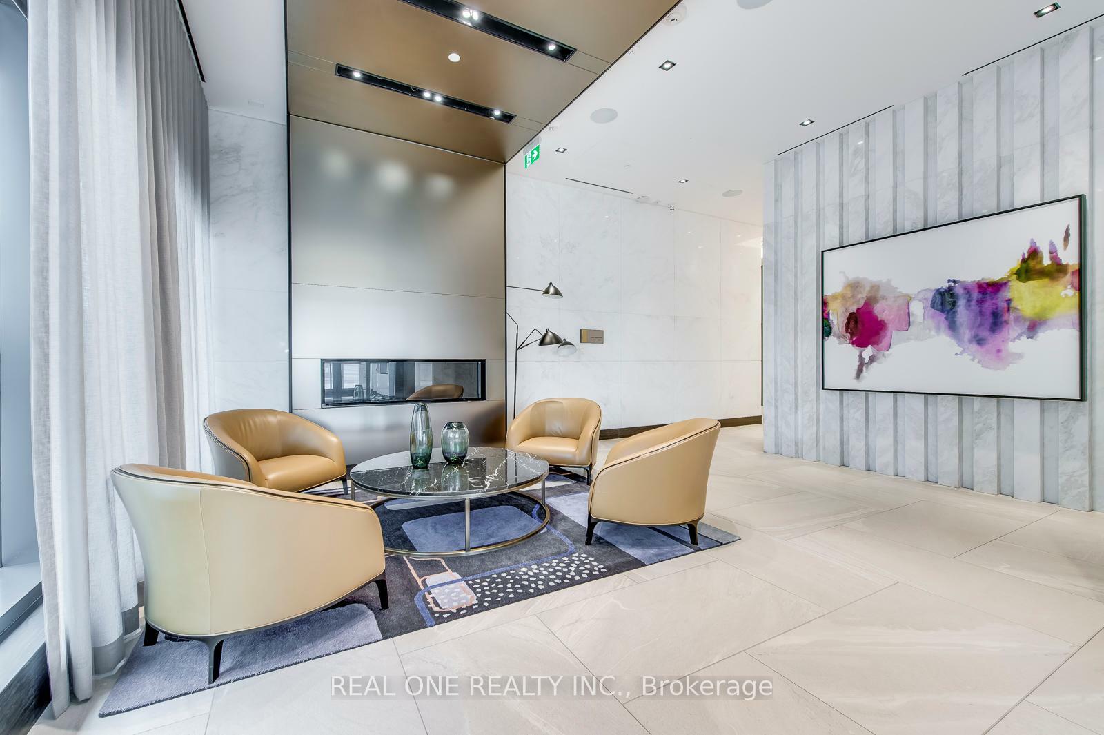 Property Photo:  1 Edgewater Drive 612  ON M5A 0L1 