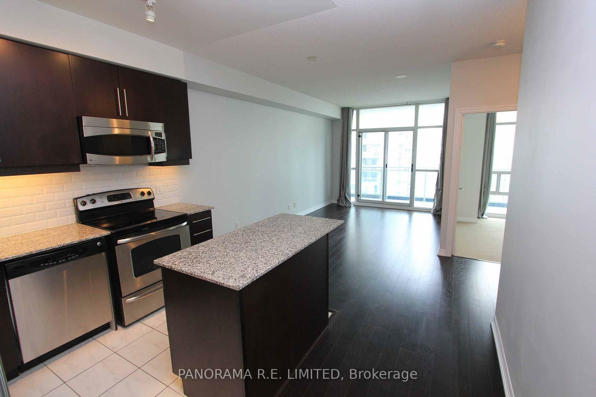 Property Photo: 223 Webb Drive 2408 ON L5B 0E8