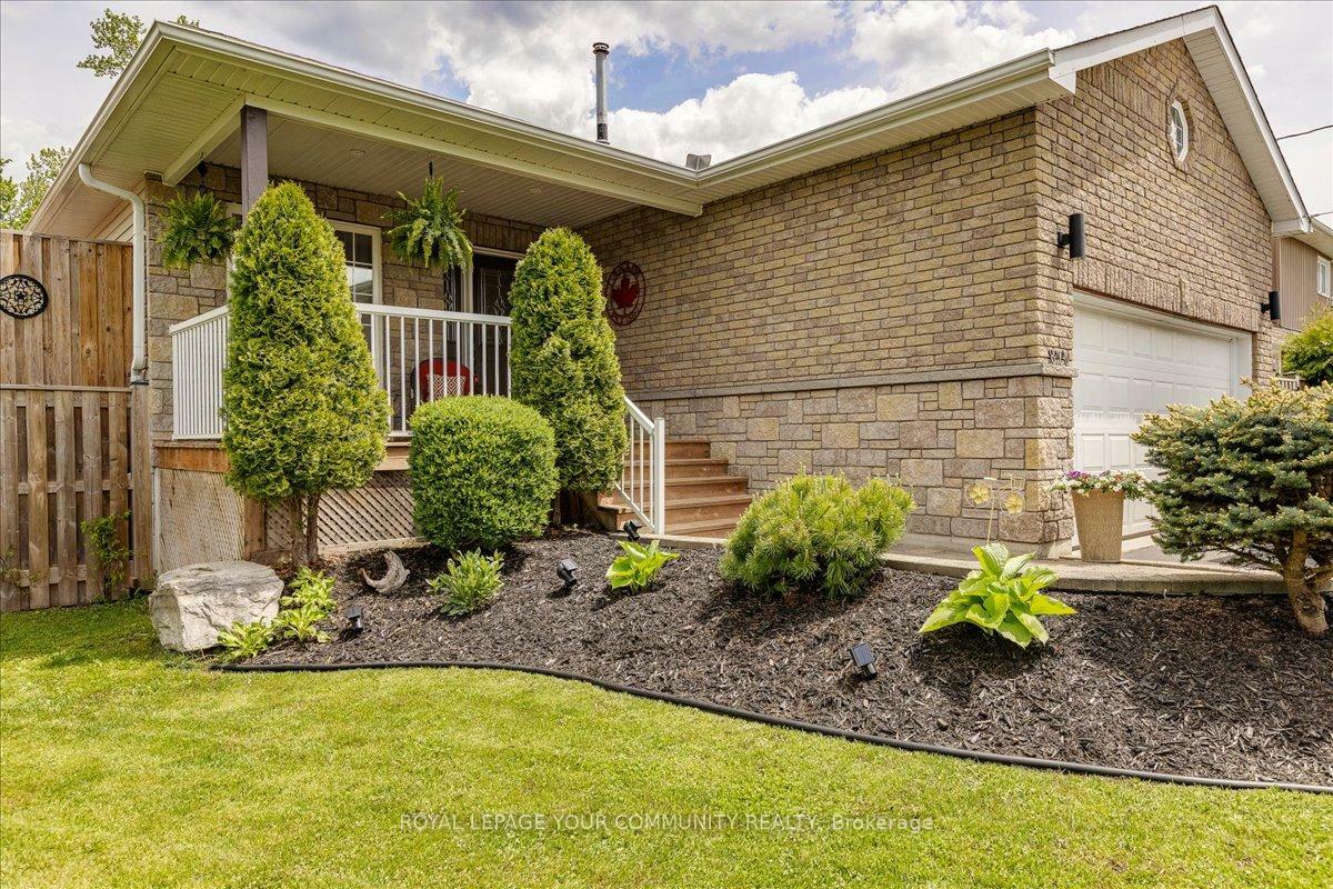 Property Photo:  825 Elmwood Road  ON L4P 3E9 