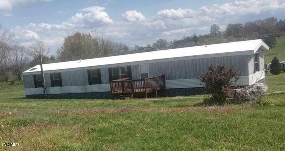 Property Photo: 303 Cd Williams Road TN 37690