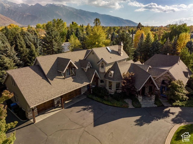 Property Photo: 2238 E Cottonwood Ln UT 84121