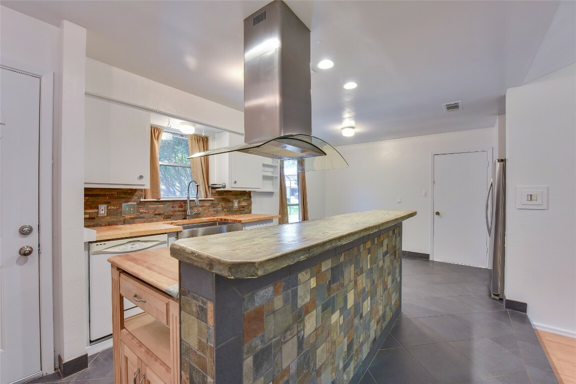 Property Photo: 4900 S Brushy Ridge Drive TX 78744