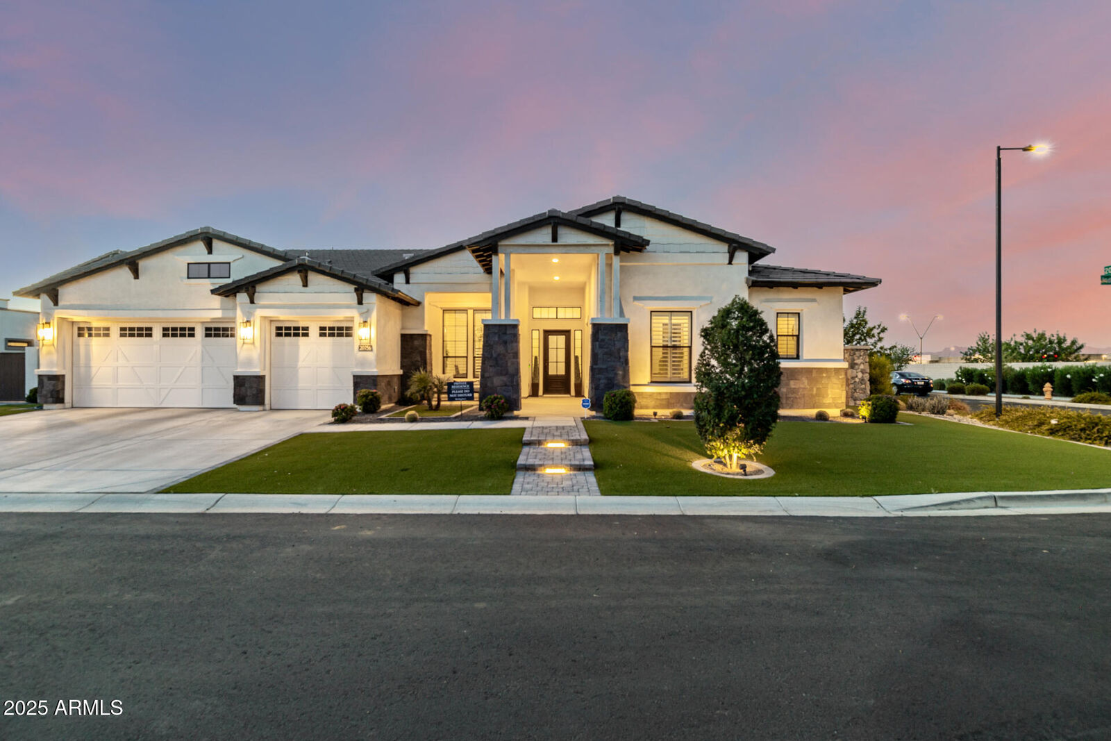 Property Photo:  20756 E Indiana Avenue  AZ 85142 