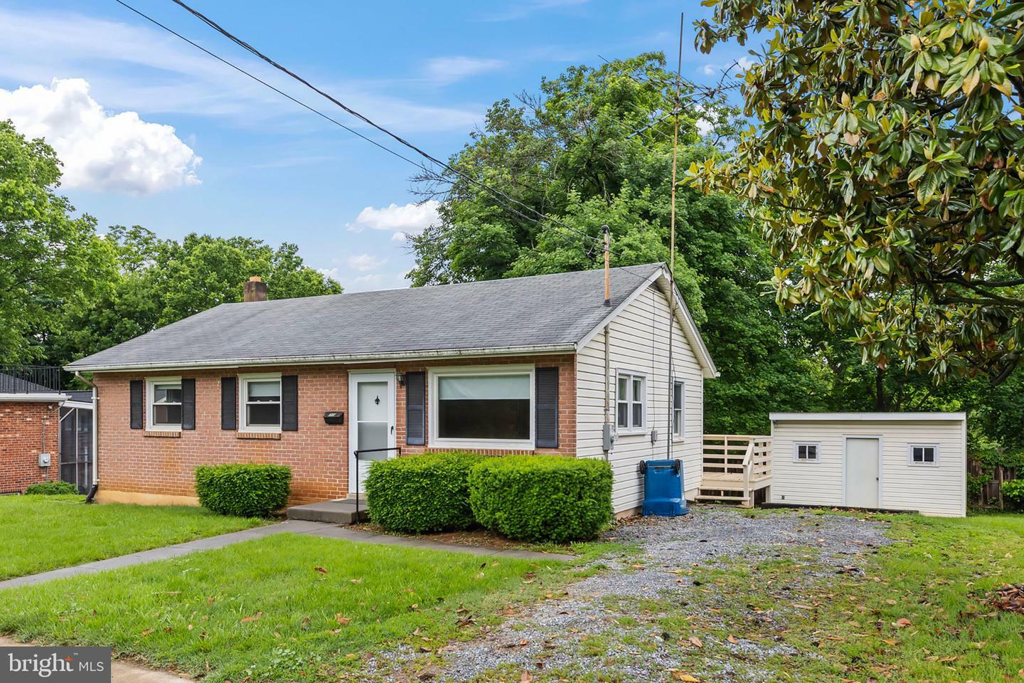 Property Photo: 311 S Buckmarsh Street VA 22611
