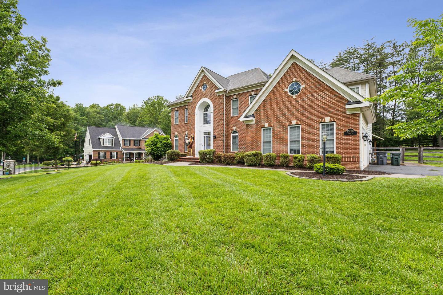 Property Photo:  13128 Kahns Road  VA 20112 