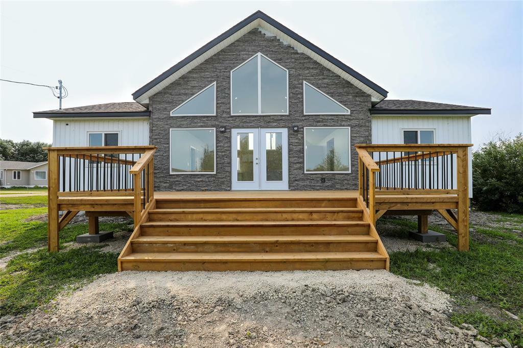 Property Photo: 21 Pebble Beach Road MB R0C 0C0