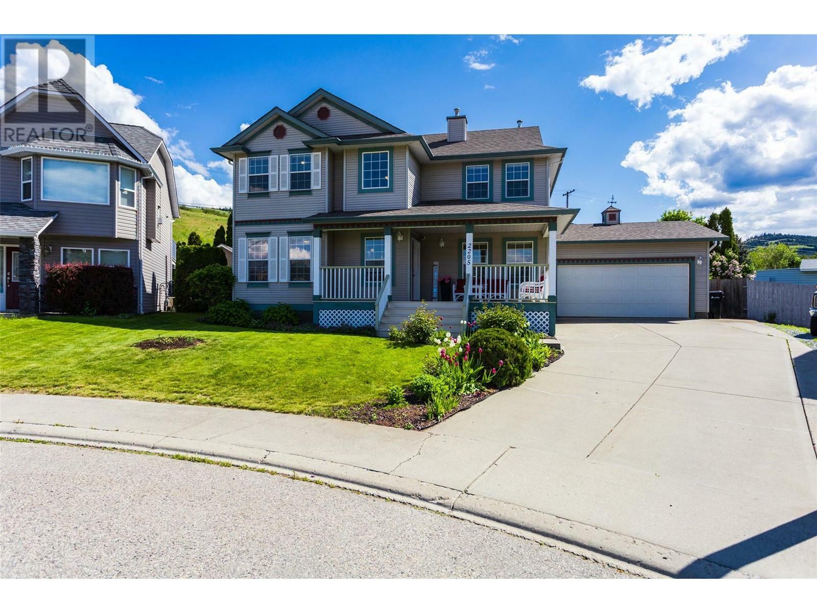 2205 Canary Place  Vernon BC V1H 1R3 photo