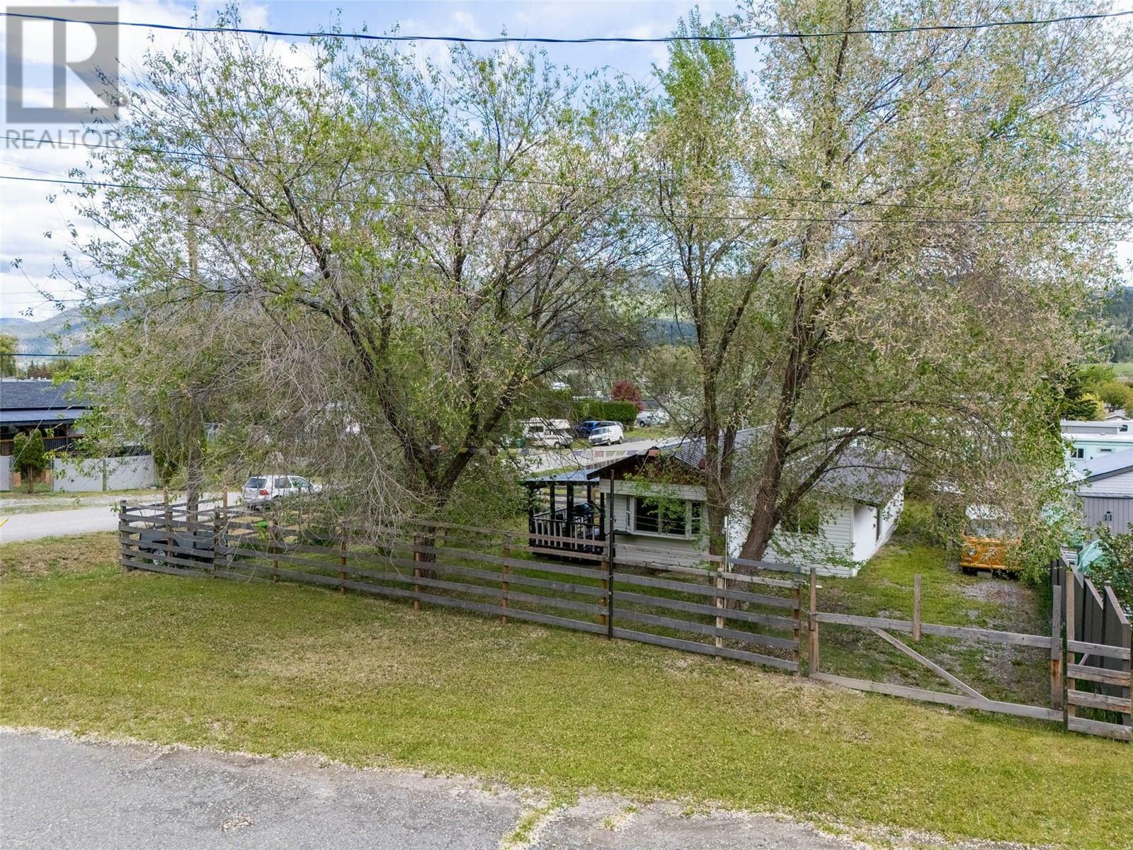 Property Photo: 1269 Decamillis Road BC V0E 2P0