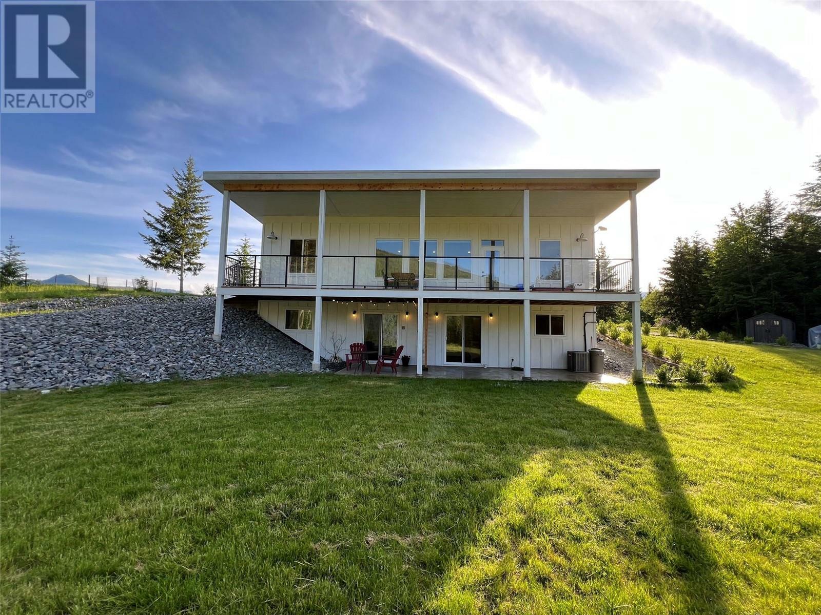 5090 50A Street Northeast  Salmon Arm BC V1E 1Y6 photo