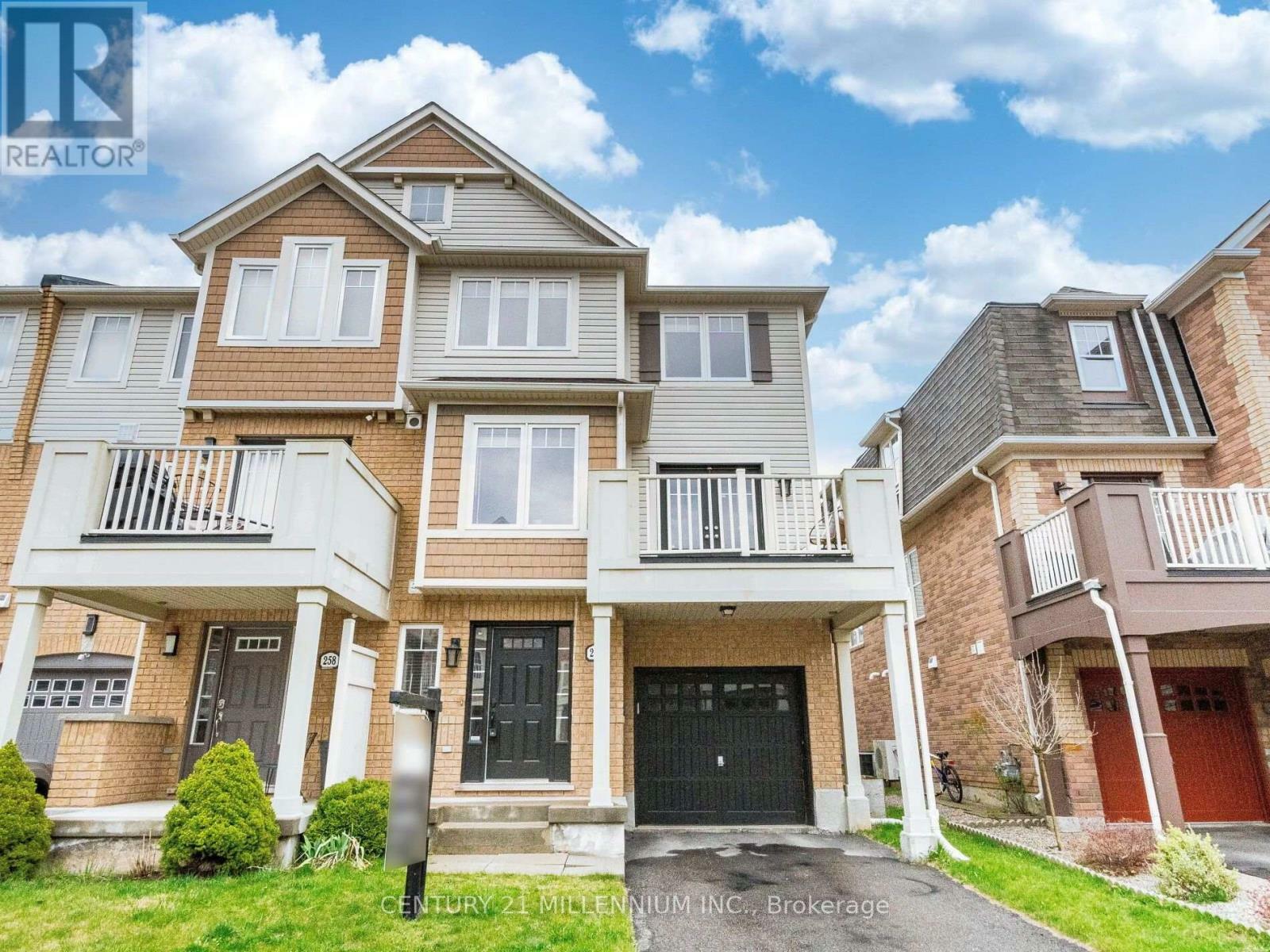 Property Photo: 260 Wetenhall Landing ON L9T 7B7