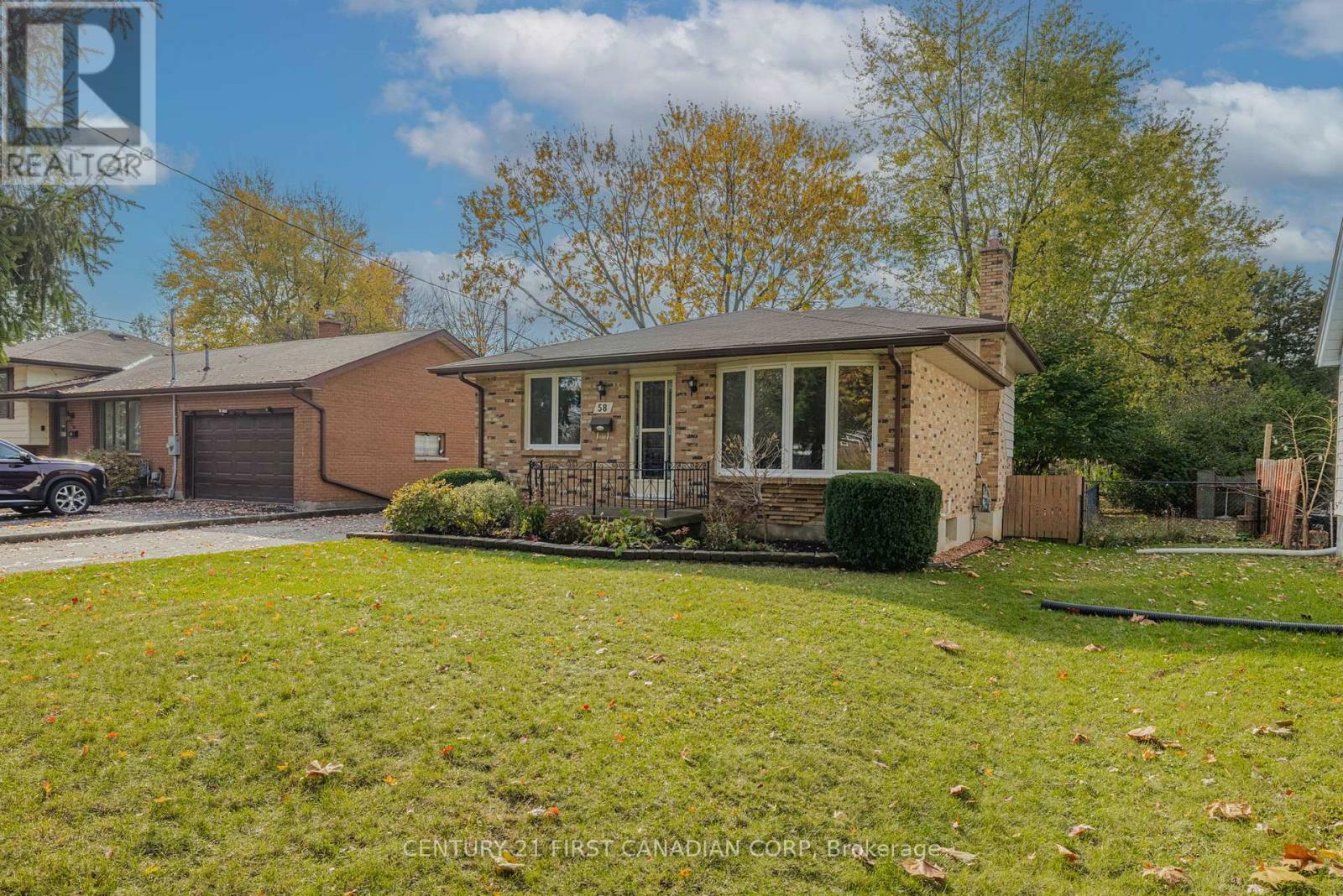 Property Photo: 58 Greenfield Drive ON N6E 1M7