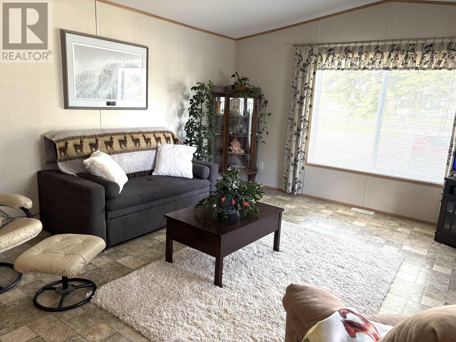 Property Photo: 4597 Handlen Road BC V2K 2J7
