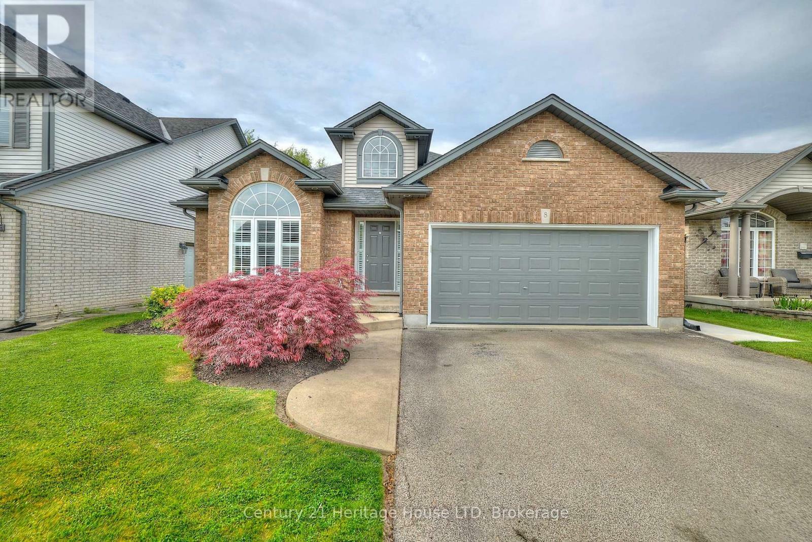 Property Photo: 8 Arlene Street ON L2S 4C9