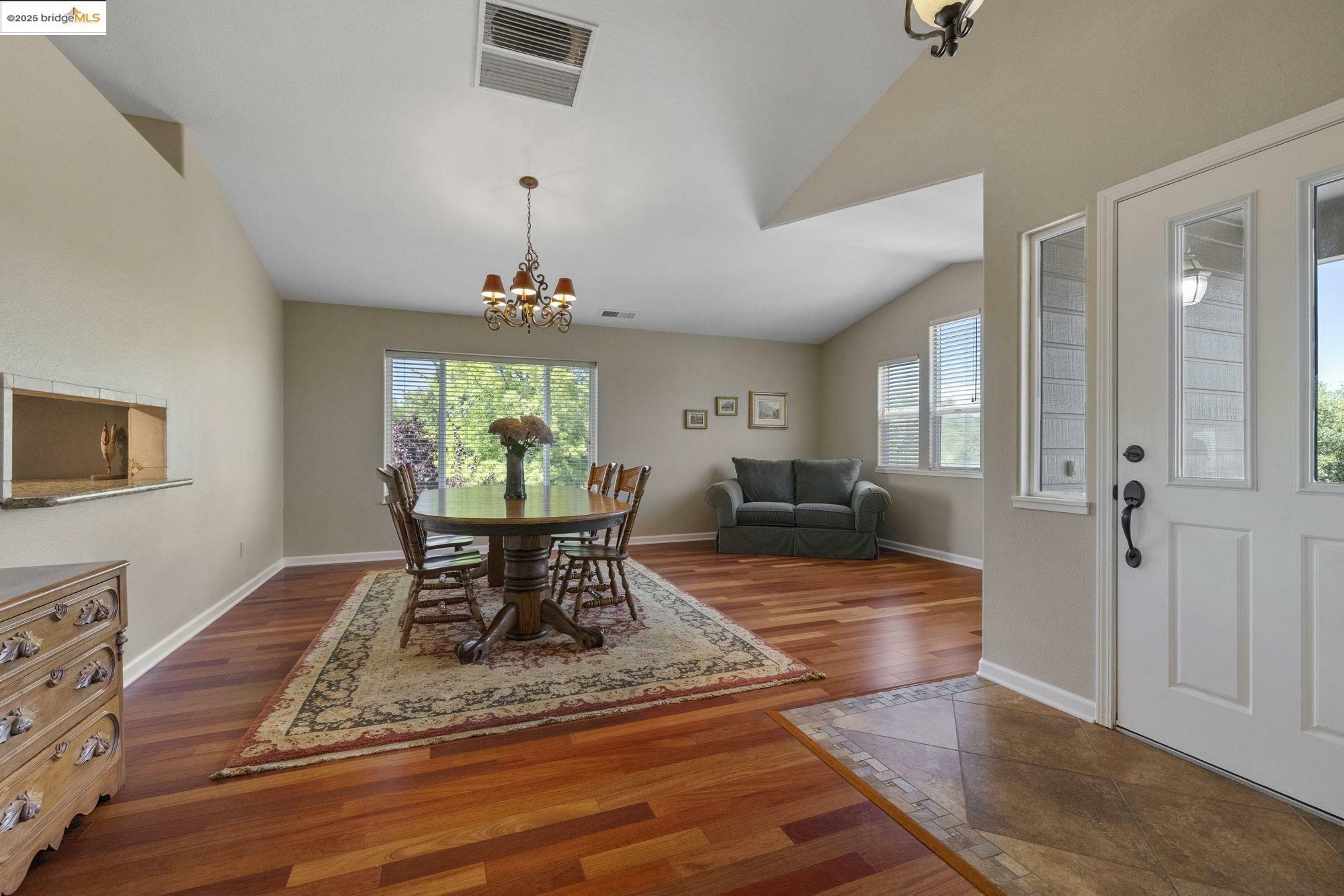 Property Photo: 16399 Crestridge Ave CA 95370