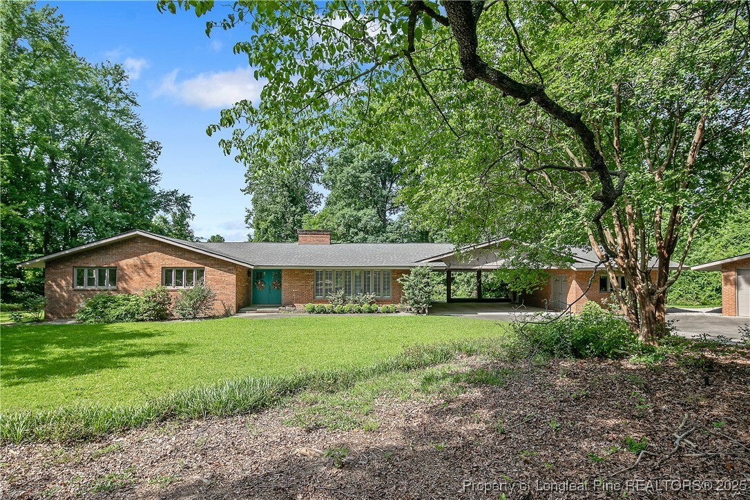 Property Photo: 3641 Farmbrook Road NC 28303