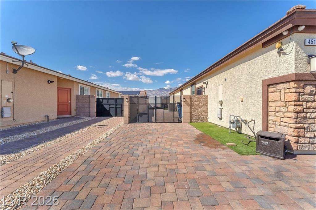 Property Photo: 4510 Rubious Avenue NV 89084