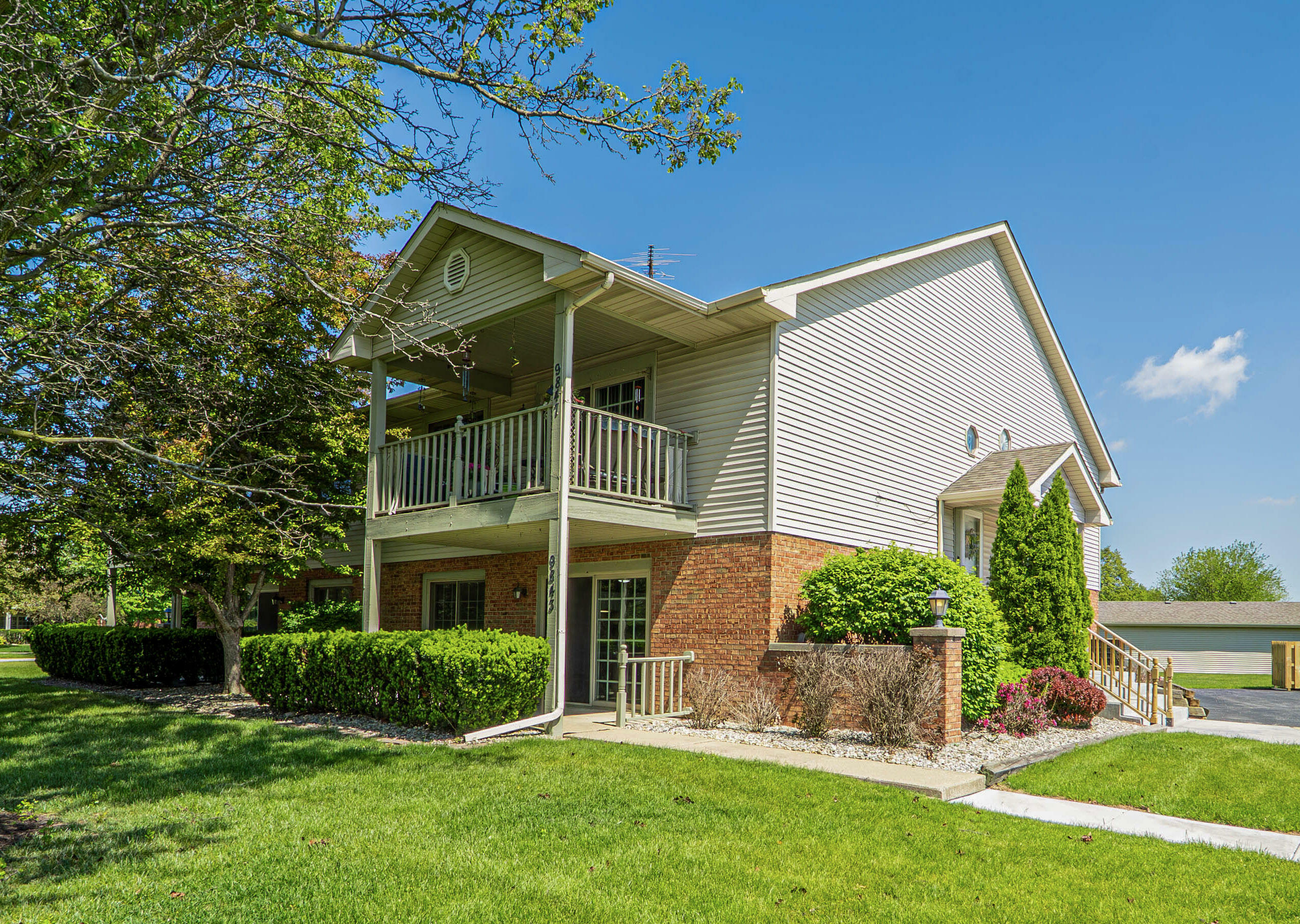 Property Photo:  9843 Parkway Drive  IN 46322 