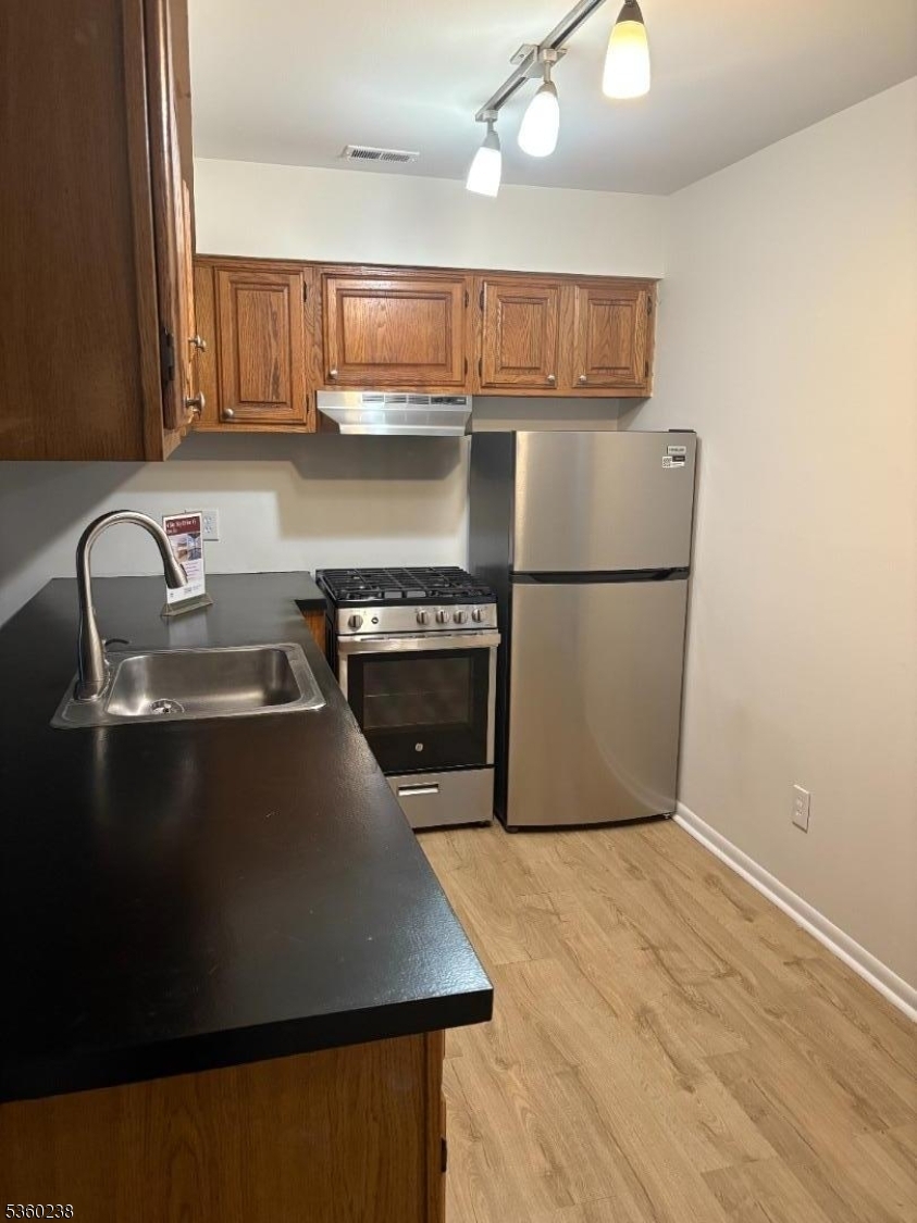 4 Big Sky Dr 3  Vernon Twp. NJ 07462 photo