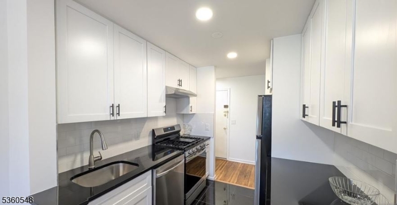 Property Photo:  605 Grove St G5  NJ 07013 