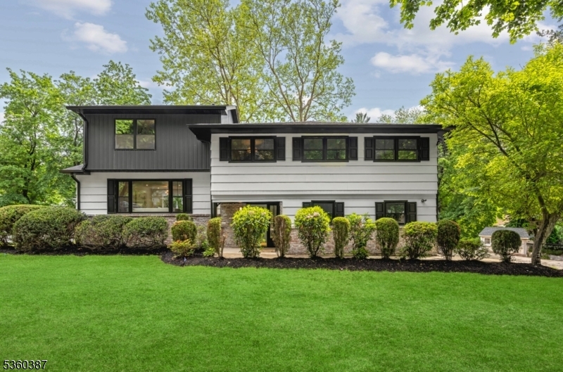 9 Stonehedge Ln 1  Madison Boro NJ 07940 photo