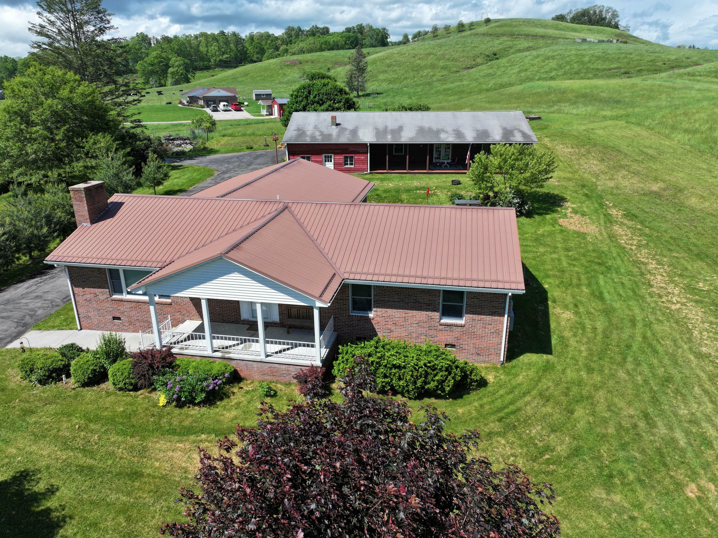 Property Photo:  2446 Grassy Meadows Rd  WV 24910 