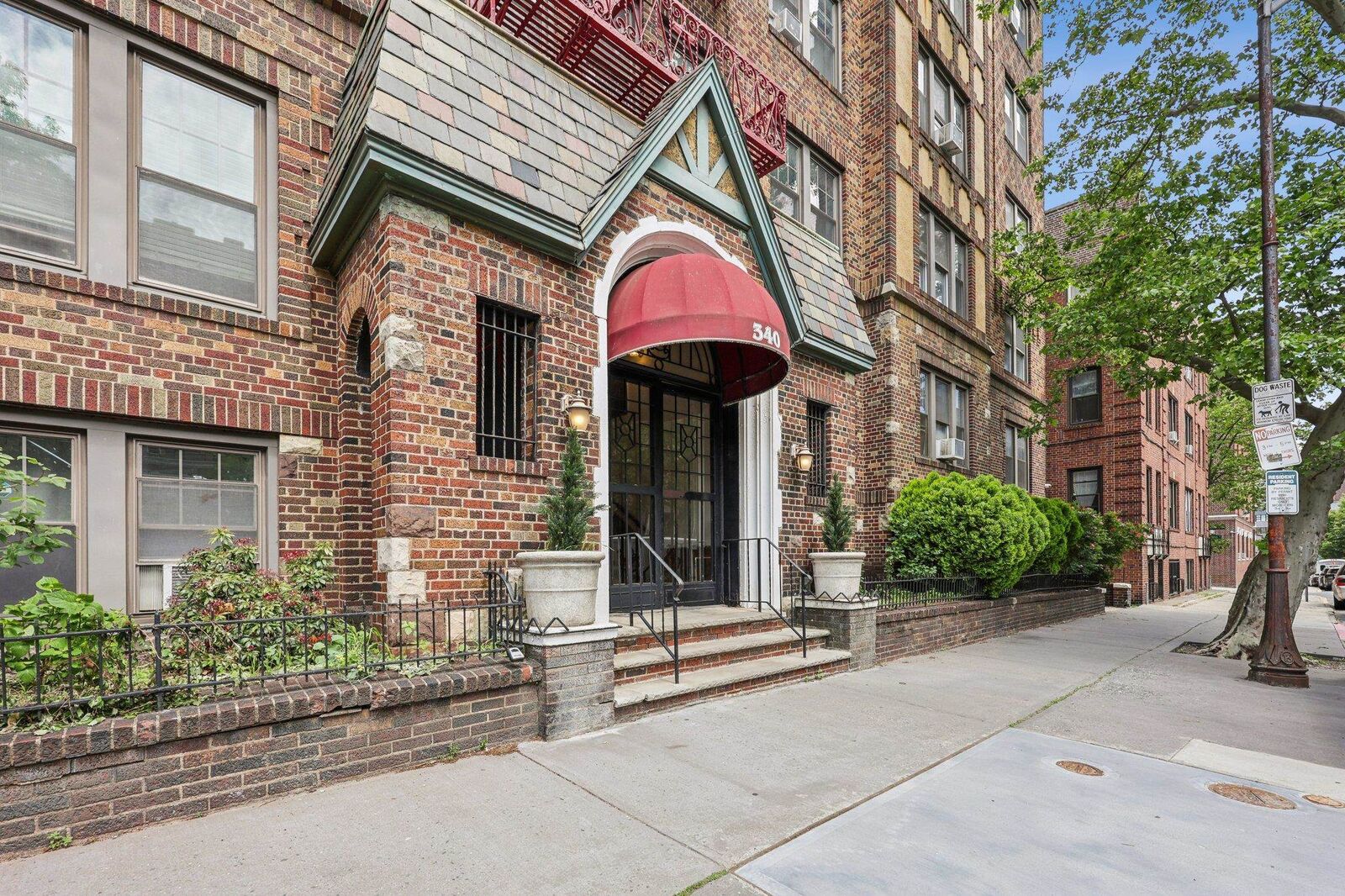 Property Photo: 340 Fairmount Ave 309 NJ 07306