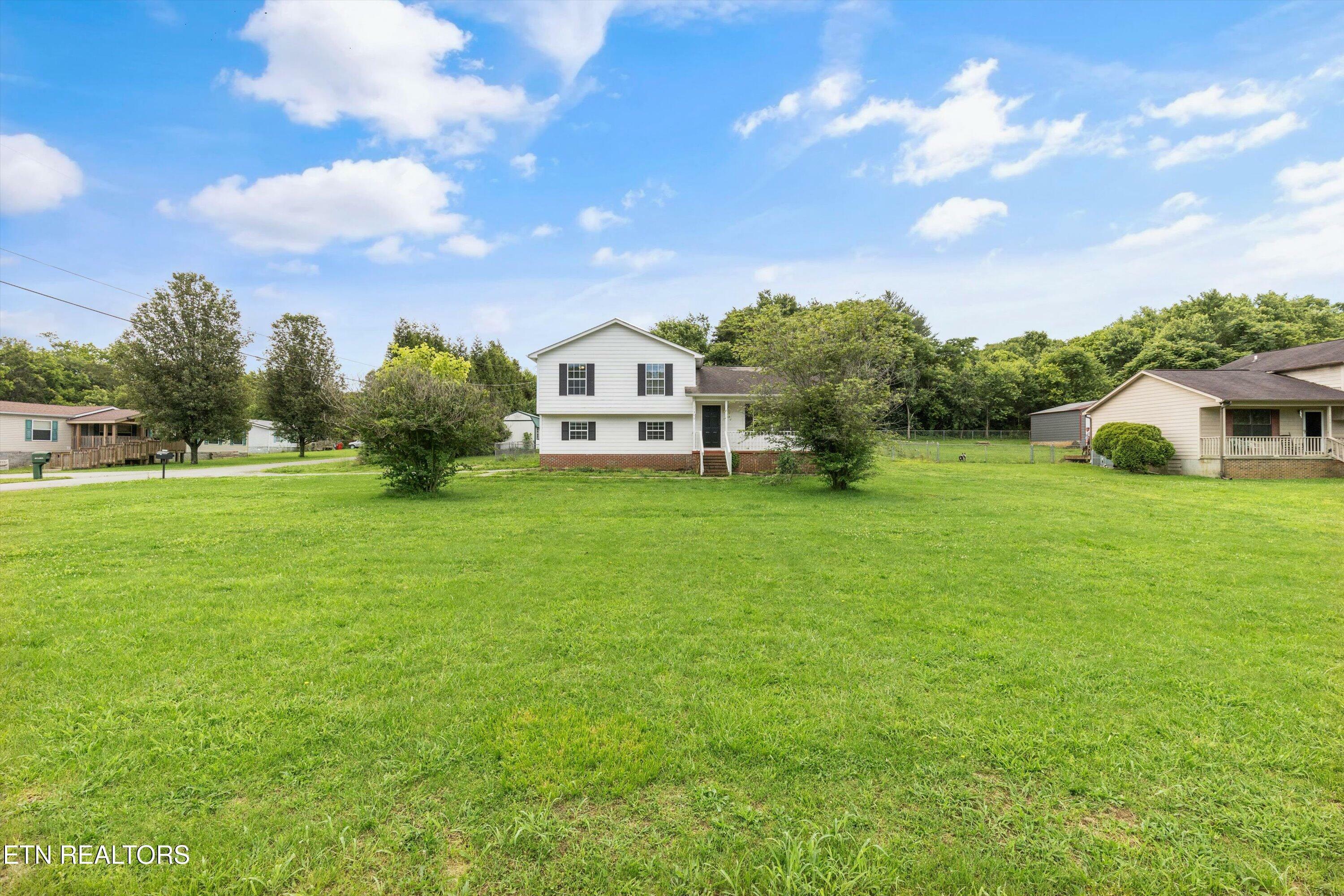 Property Photo: 11366 Unitia Rd TN 37737