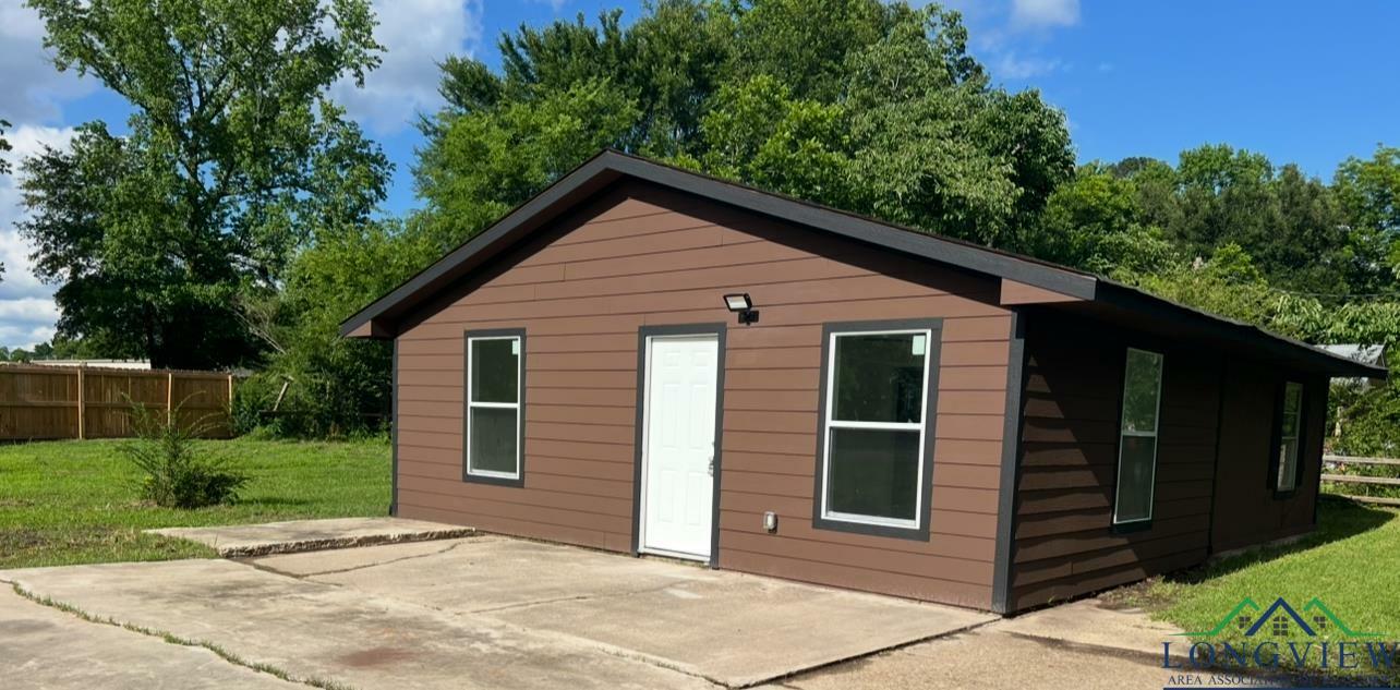 Property Photo: 180 Martha Street TX 75692