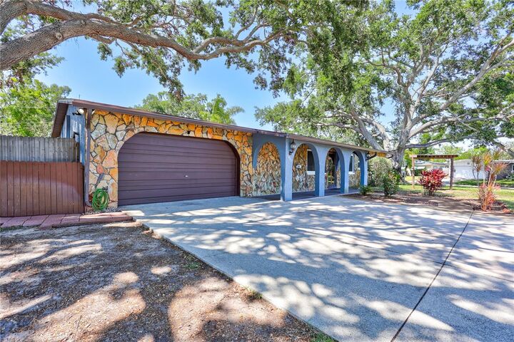 Property Photo:  6443 34th Avenue N  FL 33710