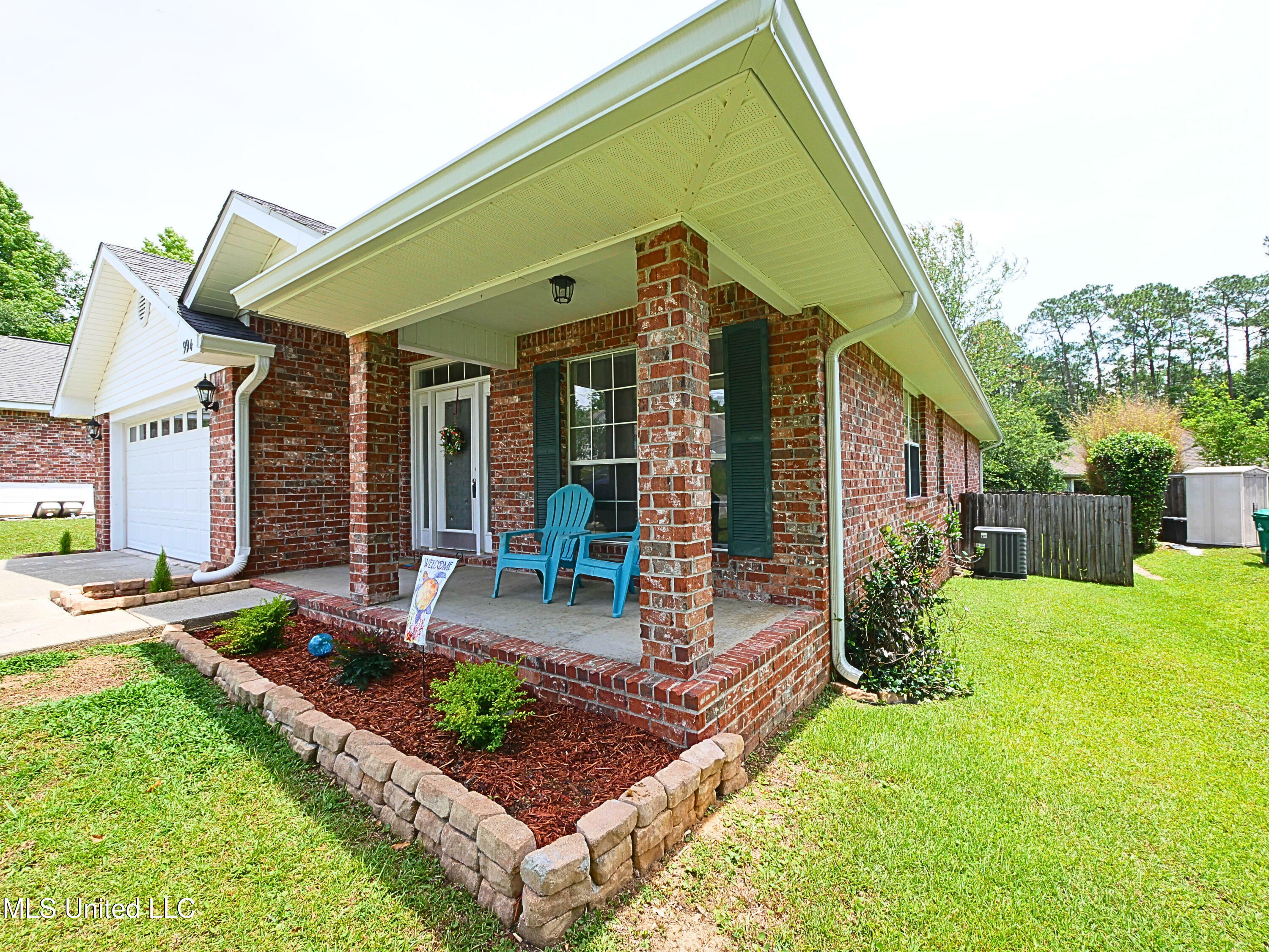 Property Photo: 994 Muolea Court MS 39525