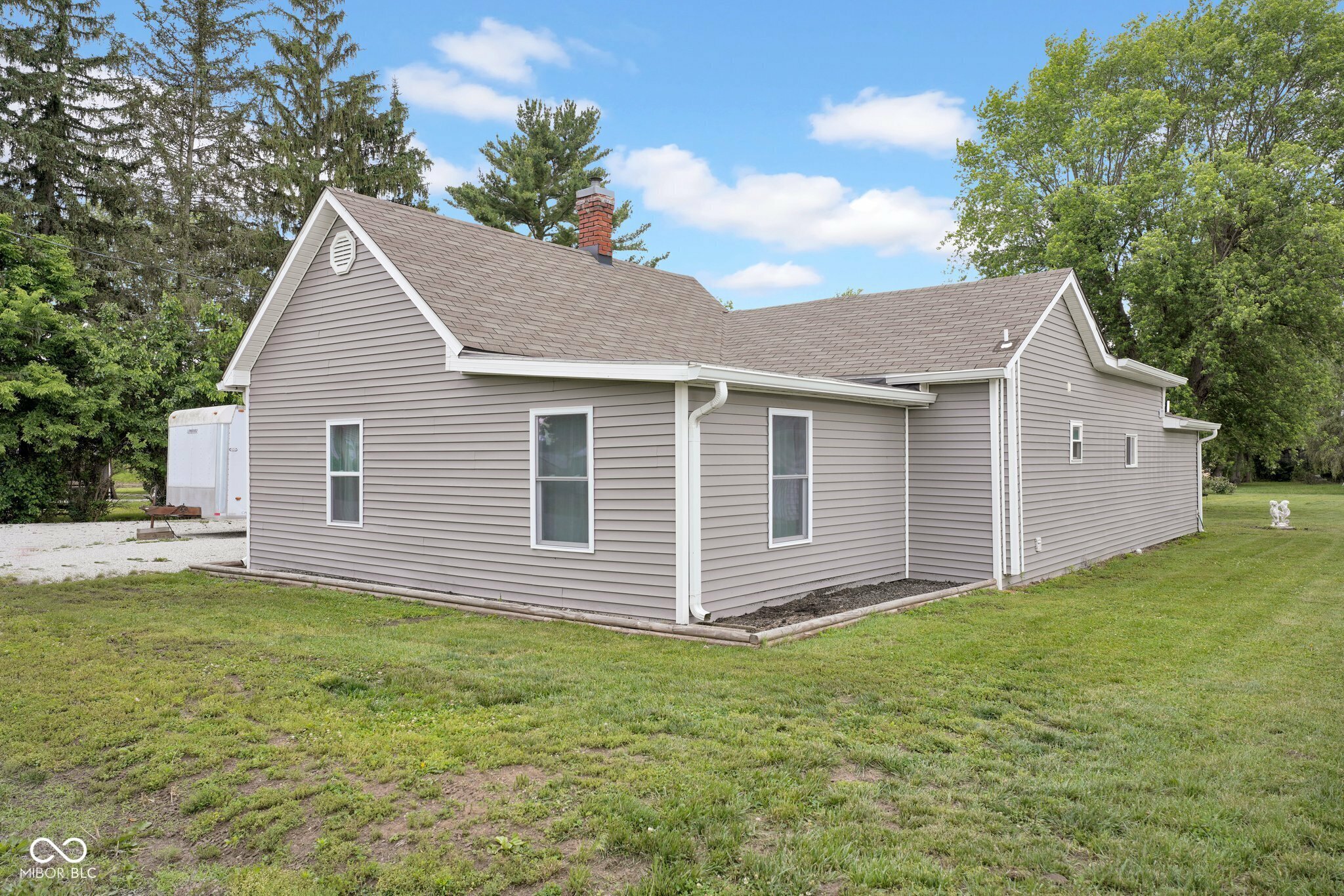 Property Photo: 3324 W Water Street IN 47281