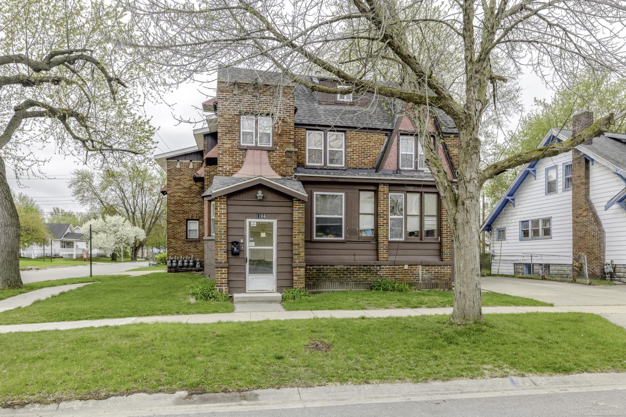 Property Photo: 1104 Minnie Street MI 48060