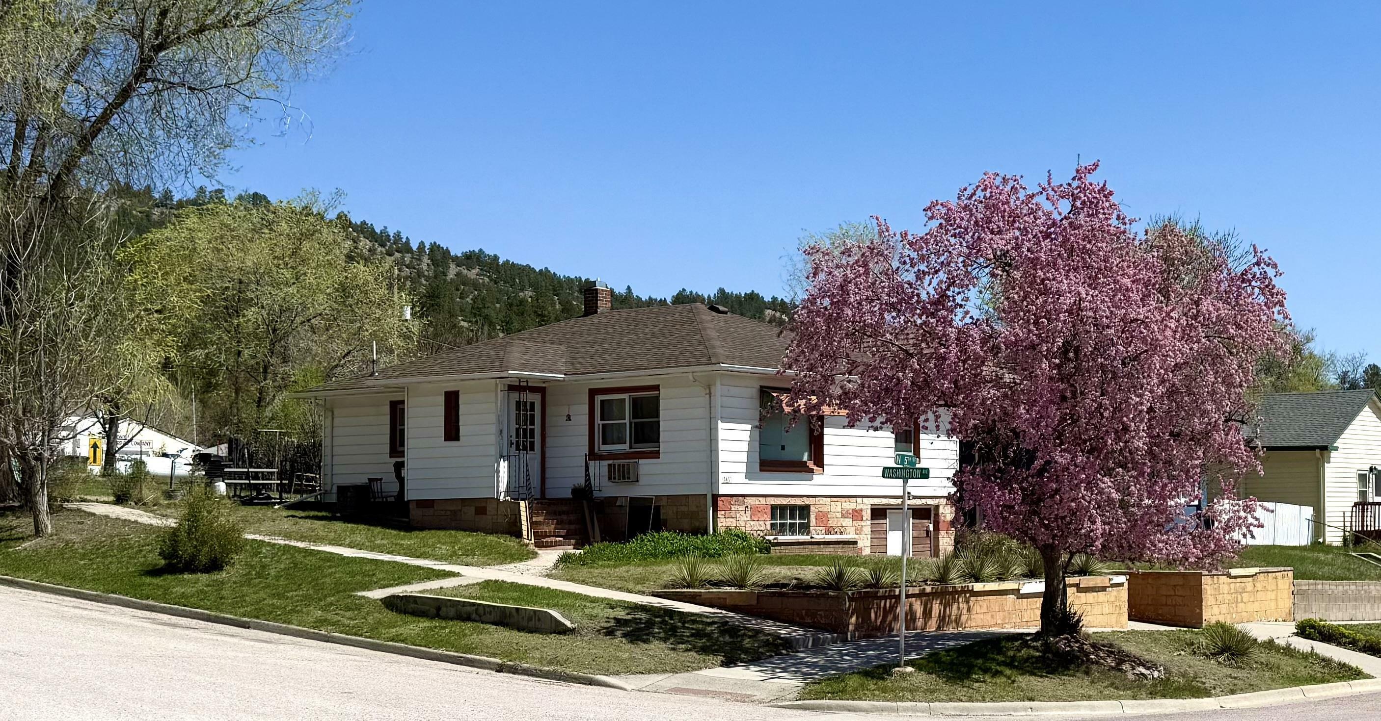 Property Photo: 345 N 5th Street SD 57747-0000