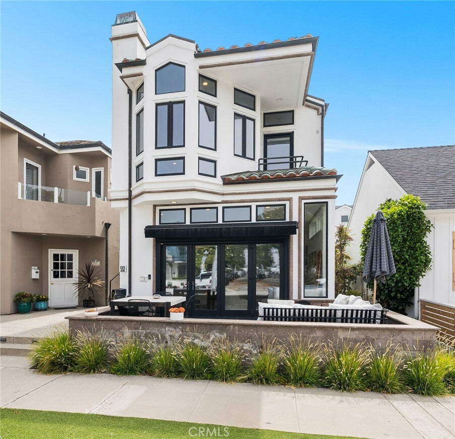 332 L Street  Newport Beach CA 92661 photo
