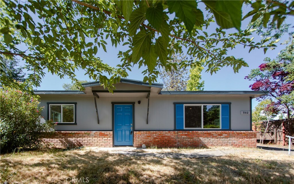 Property Photo:  940 Sixth Street  CA 95453 