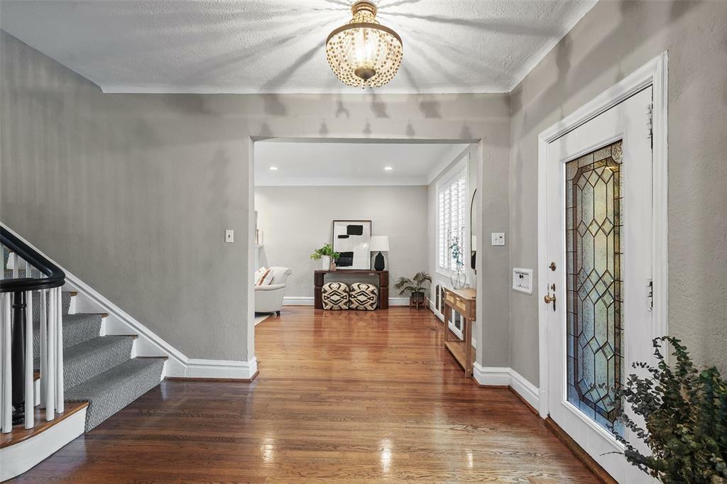 Property Photo: 7360 Kingsbury Boulevard MO 63130