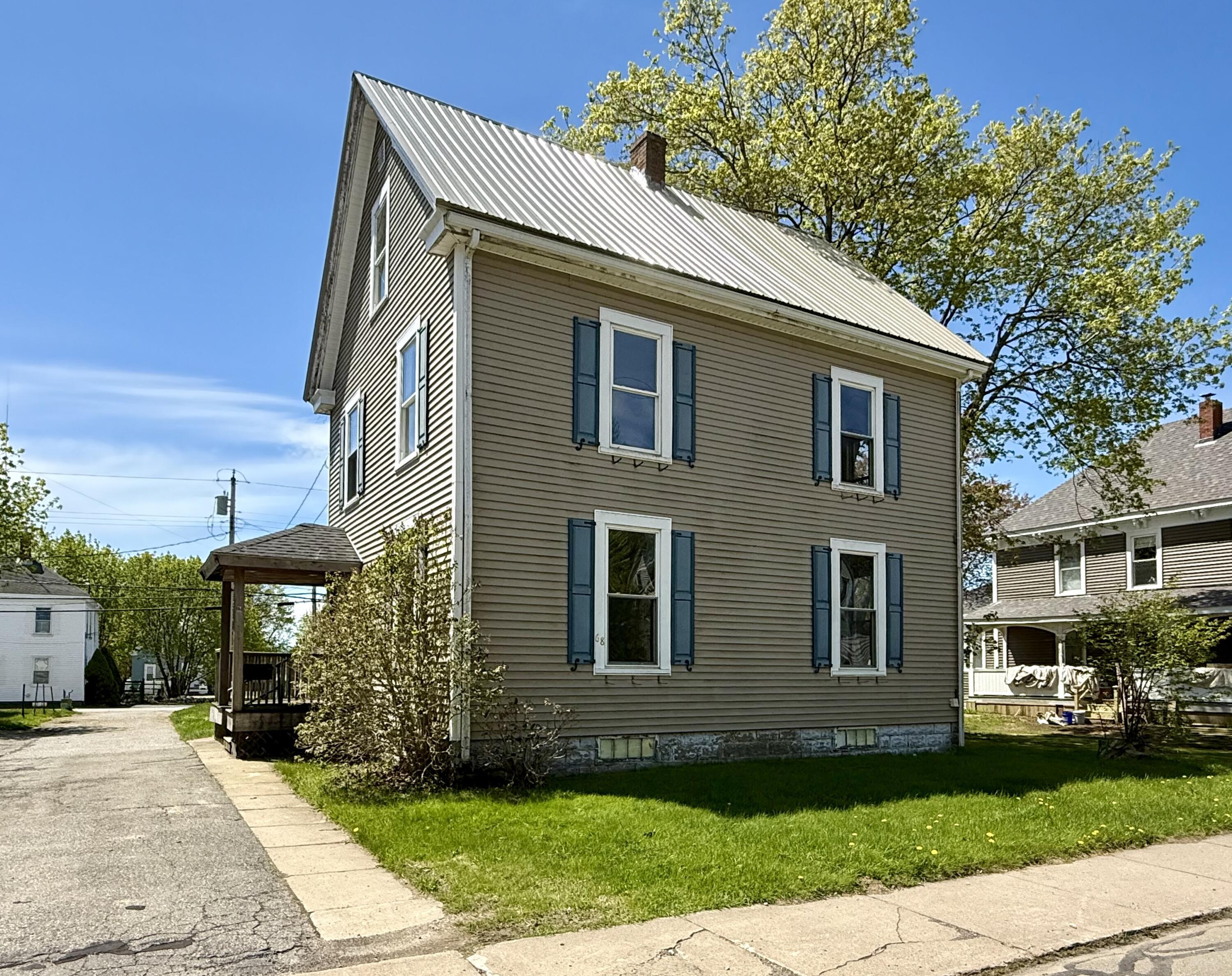 Property Photo: 68 Washington Street ME 04631