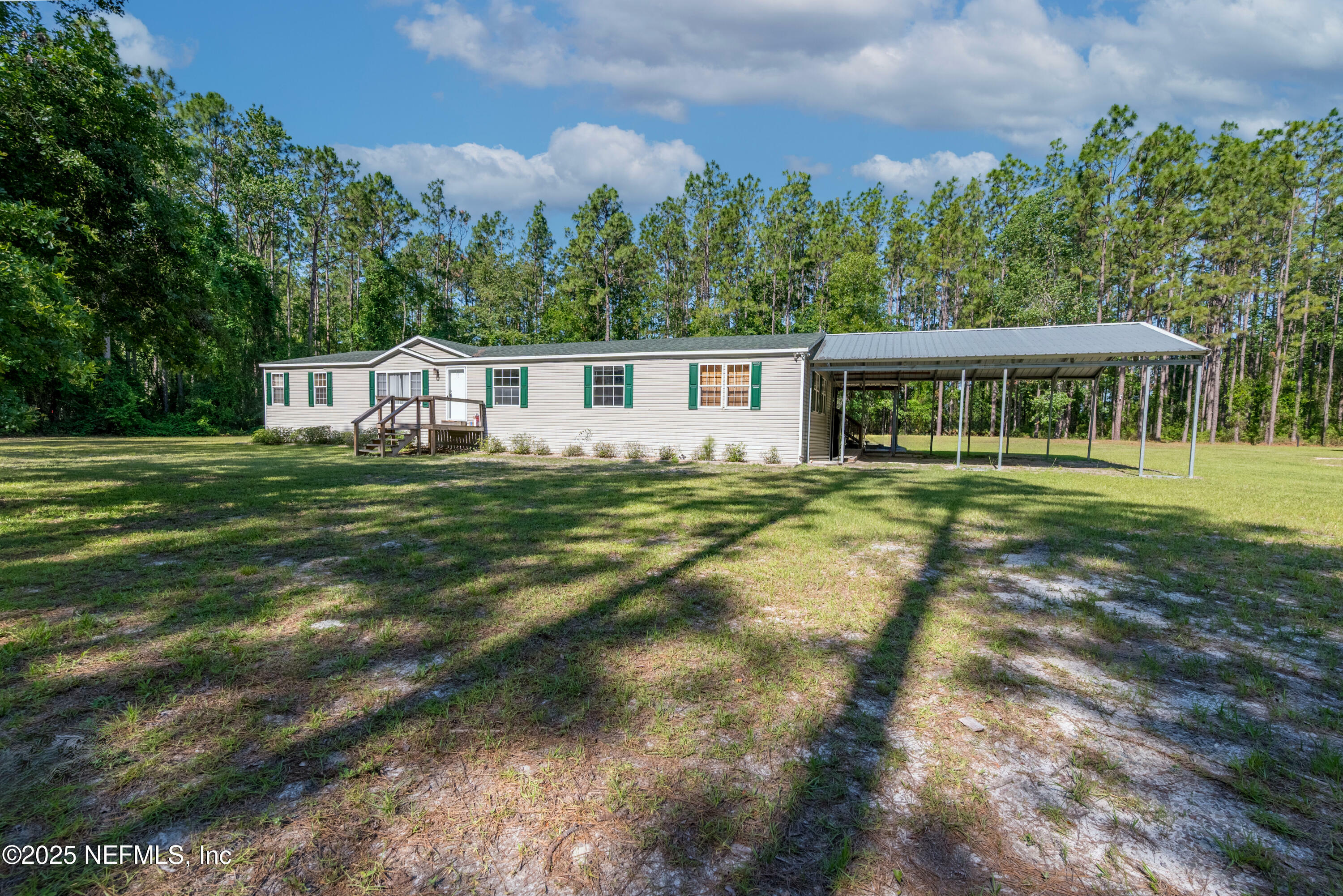 Property Photo: 16594 Crews Road FL 32040