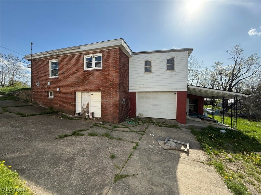 Property Photo: 115 Ward Drive OH 43953
