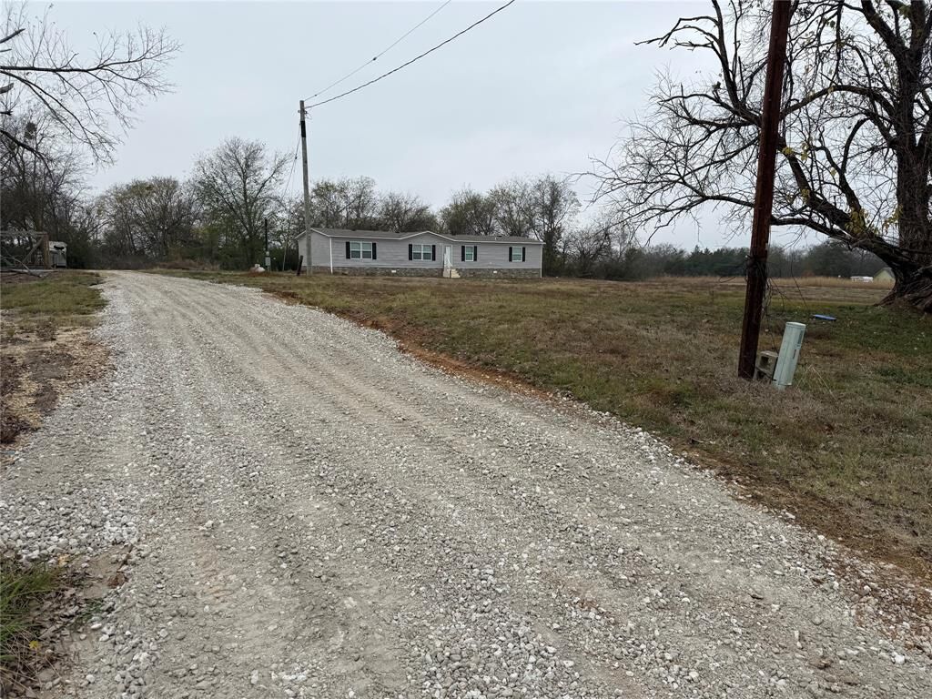 Property Photo:  271 County Road 3604  TX 75478 